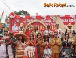 Meriahkan HUT 17 Agustus Kecamatan Laguboti Mengadakan Fashion show Kostum dari Olahan Sampa